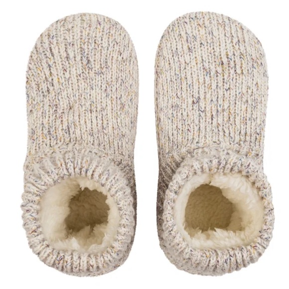 Lemon Cream and Tan Slipper Socks with Faux Fur - Picture 6 of 11